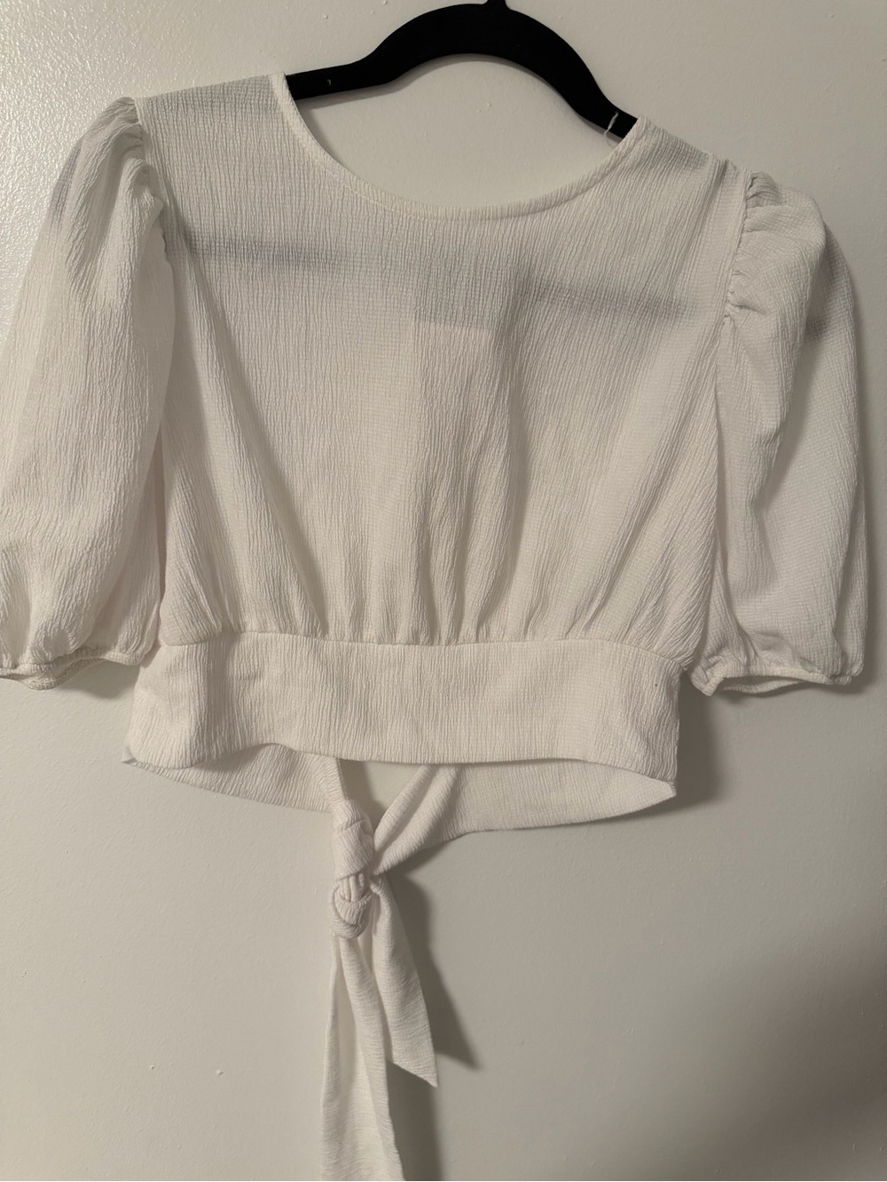 H&M White Tie-Back Puff Sleeve Crop Top